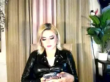 Chaturbate Sex Cam of kylie_iyutera