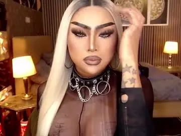 Chaturbate Live Sex Cam of unforgettablebrianna