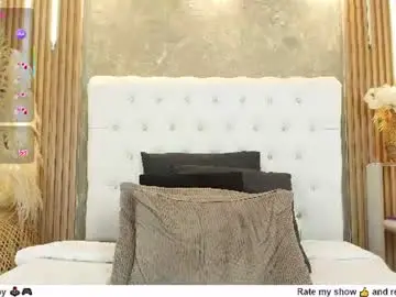 Chaturbate Best live sex cam show of bonn_glow