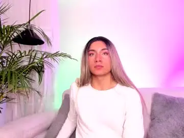 Chaturbate Best live sex cam show of brihanna19