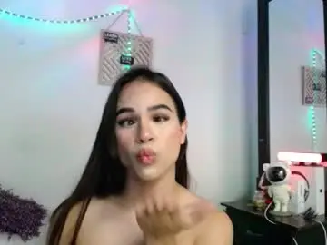 Chaturbate Live Sex Cam of cute_horny12
