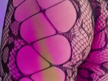 Chaturbate Live Sex Cam of osiris_doll