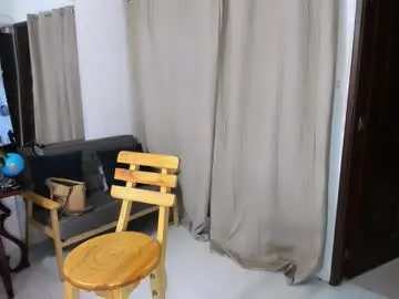 Chaturbate Live Sex of zou_quira