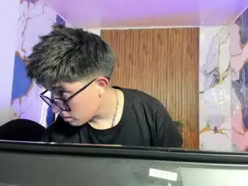 Chaturbate Live Porn of nevolo_tay