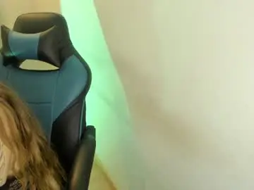 Chaturbate Live Porn of scarbadgirl_