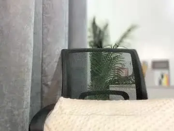 Chaturbate Adult Webcam of lesi_trisha