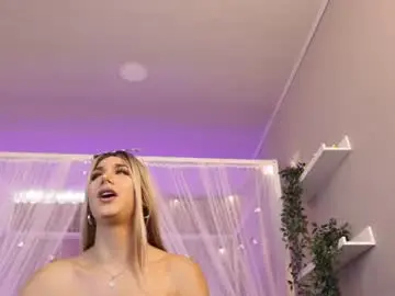 Chaturbate Adult Video Chat of martinaa_rose