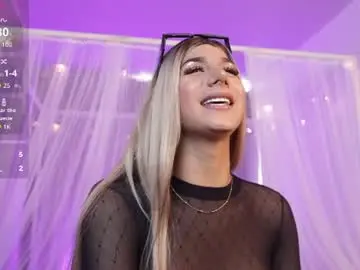Chaturbate Free Porn Cam of martinaa_rose