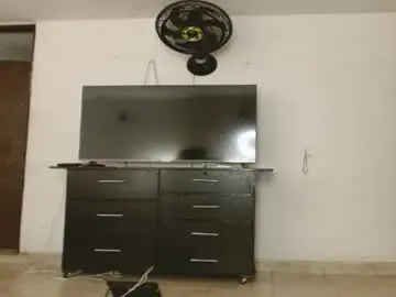 Chaturbate Live Sex Cam of engiel_phoenix