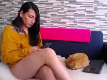 Chaturbate Live Sex Cam of violetagomez_co