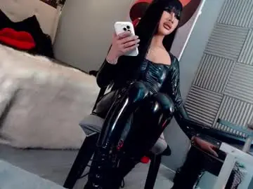 arabellaloove from chaturbate