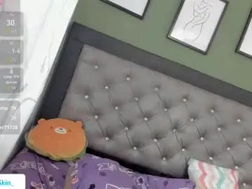 Chaturbate Watch Live Sex Cams of ebonyskinn