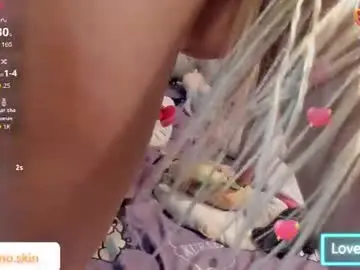 Chaturbate Best live sex cam show of ebonyskinn