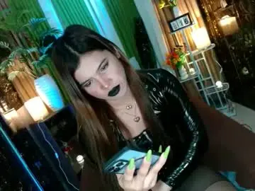 queen_kendalx19 from chaturbate