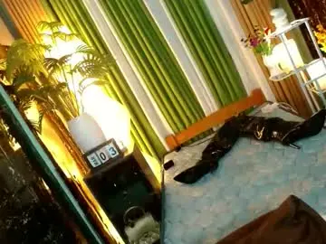 Chaturbate Adult Video Chat of queen_kendalx19