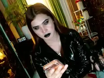 Chaturbate Live Sex Cam of queen_kendalx19