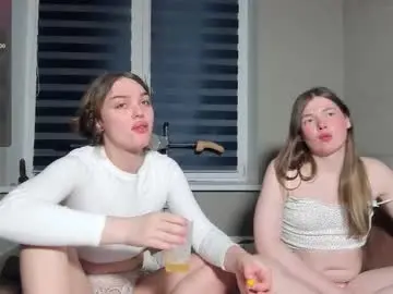 Chaturbate Best live sex cam show of emiliarhodes