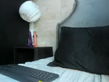 Chaturbate Live Sex Cam of sophia_models