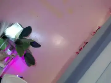 Chaturbate Best live sex cam show of petite_steffi69