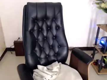 Chaturbate Live Porn of creamyasiancyrafoxmore