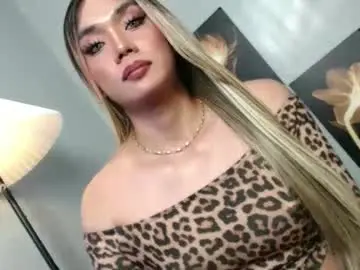 lovers_moon22 from chaturbate