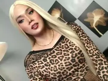 lovers_moon22 from chaturbate