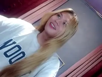 Chaturbate Nude Webcam of queena10