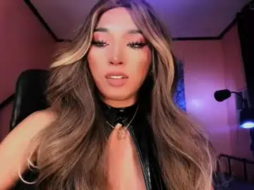 Chaturbate Live Sex Cam of urgoddess_bella