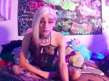 Chaturbate Live Porn of misswolfyscarlettaz