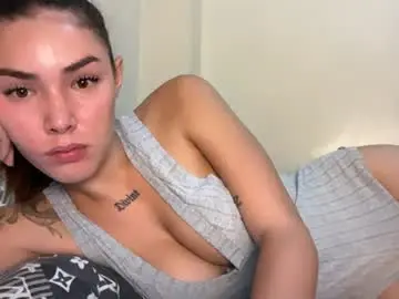 Chaturbate Live Sex Cam of eurasiangabbie89549