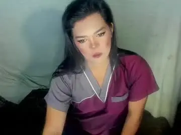 Chaturbate Live Sex of im_ur_hot_ella