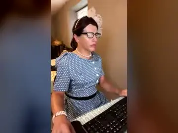 Chaturbate Live Sex of missnicolenicolenicole