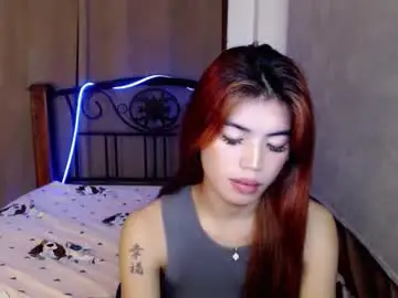 Chaturbate Watch Live Sex Cams of zeah_rev21