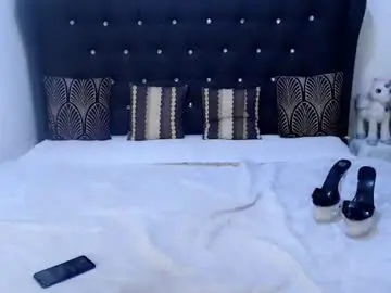 Chaturbate Sex Chat of chloee_pleasuree