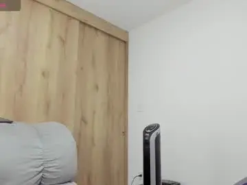 Chaturbate Adult Video Chat of xspecialroomx