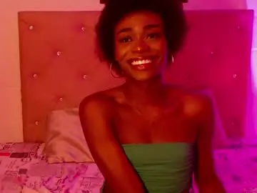 Chaturbate Adult Webcam of bellaqueen_18