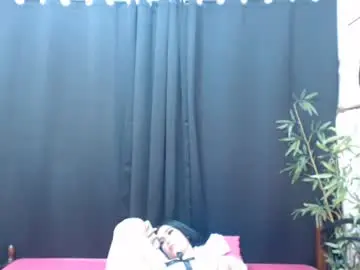 Chaturbate Live Sex Cam of disneyprincess19