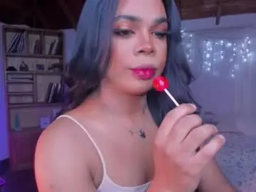 Chaturbate Free Live Porn of romirousexx