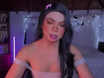 Chaturbate Watch Live Sex Cams of romirousexx