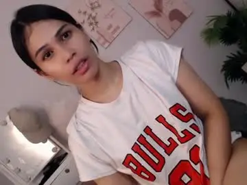 Chaturbate Sex Cam of momi_khem019