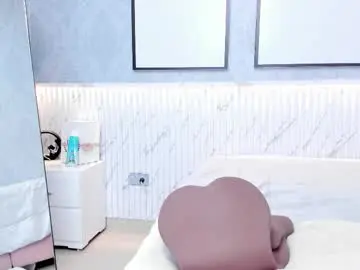 Chaturbate Live Sex of ximenahott_