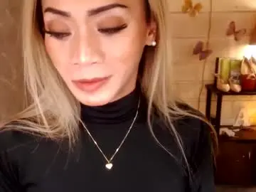 Chaturbate Live Sex Cam of 1bigsurprise4you