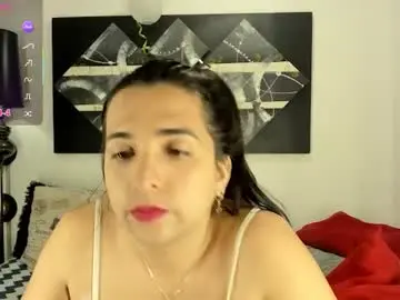 Chaturbate Live Sex Cam of sarahjey