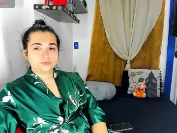 Chaturbate Live Sex Cam of sarahjey