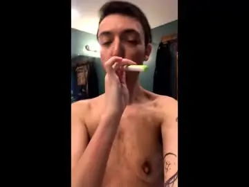 sweetpetite_nb from chaturbate