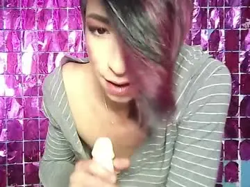 Chaturbate Live Sex Cam of jet_clomet21