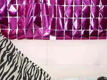 Chaturbate Live Sex Cam of jet_clomet21
