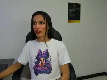 Chaturbate Free Live Porn of aisha_hotts777