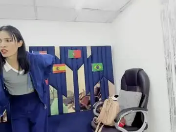 Chaturbate Free Porn Cam of aisha_hotts777