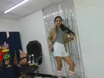 Chaturbate Live Sex of aisha_hotts777